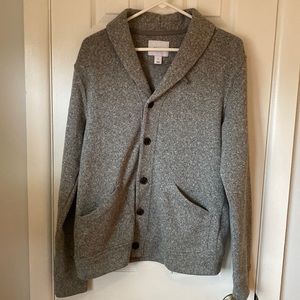 Old Navy men’s gray sweater